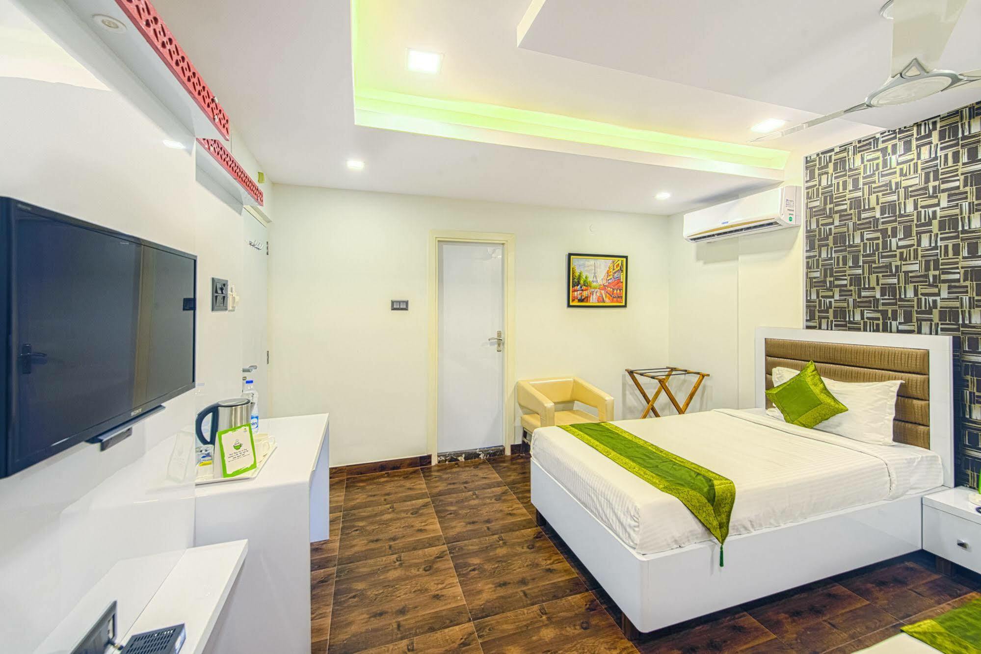 Treebo Orion Sapphire, Beck Bagan Hotel Calcutta Exterior foto