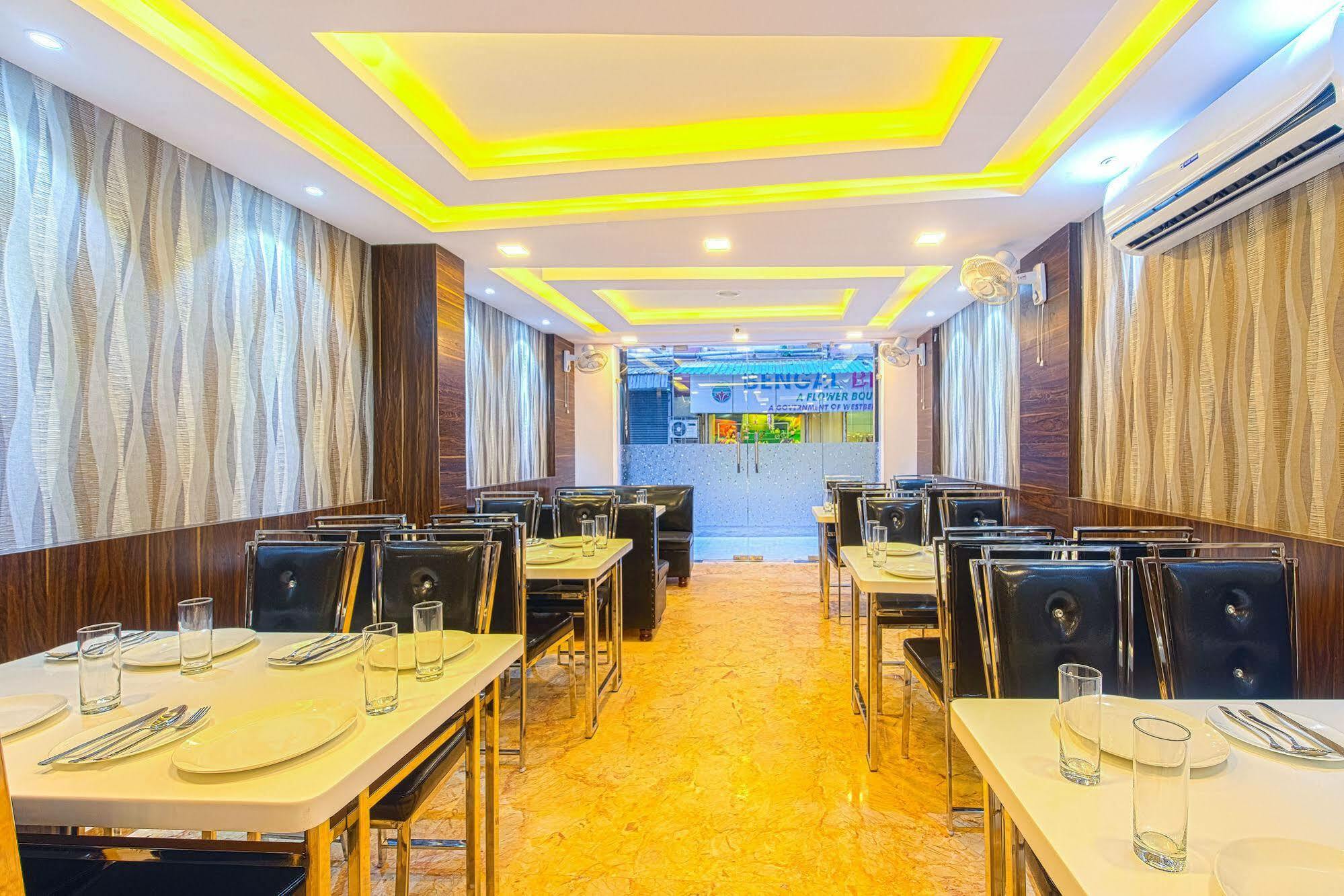 Treebo Orion Sapphire, Beck Bagan Hotel Calcutta Exterior foto