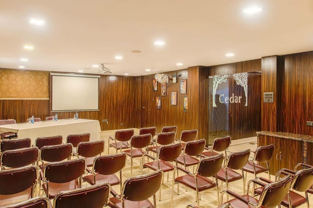Treebo Orion Sapphire, Beck Bagan Hotel Calcutta Exterior foto